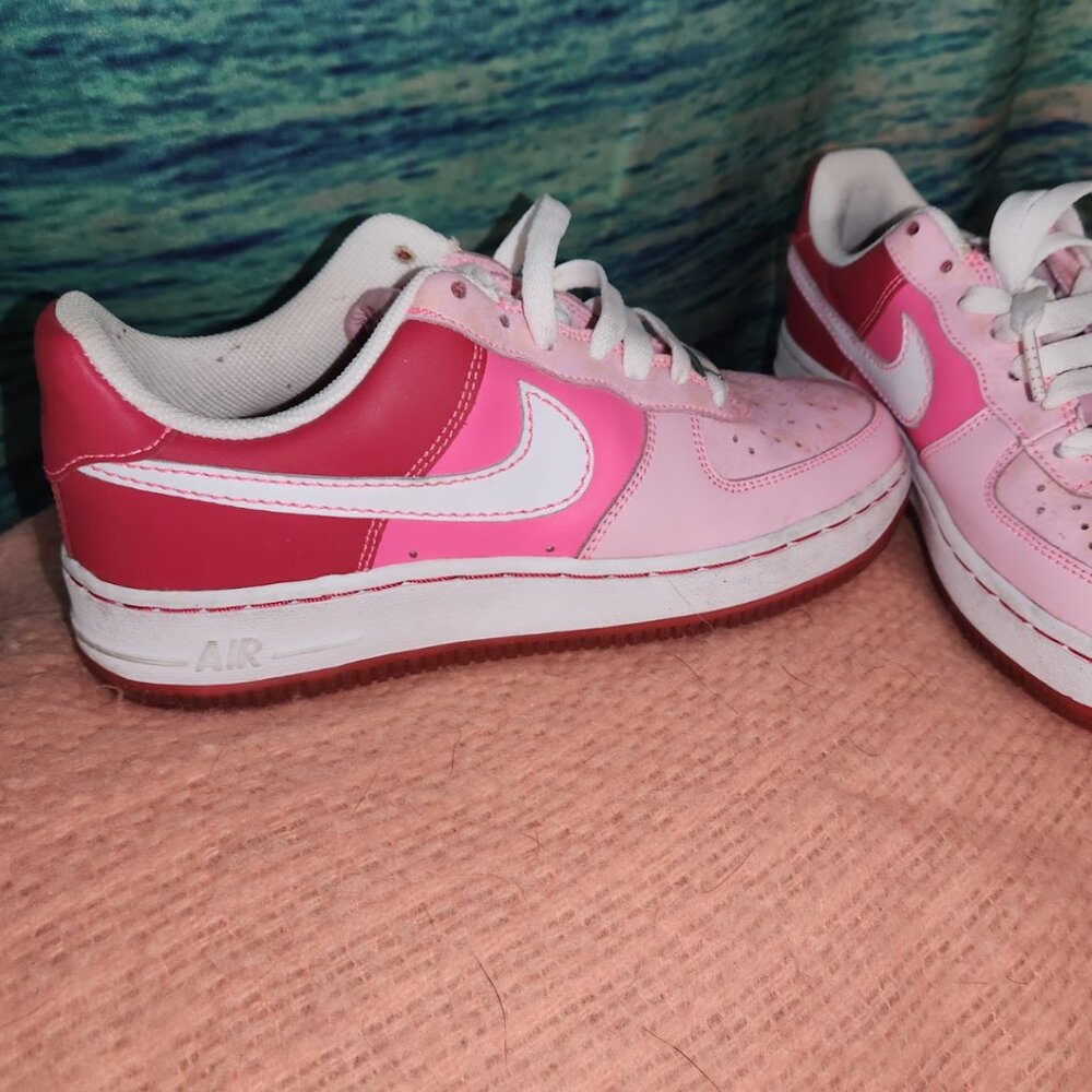 Air Force XXV Sneaker Size 4.5, Shades of Pink